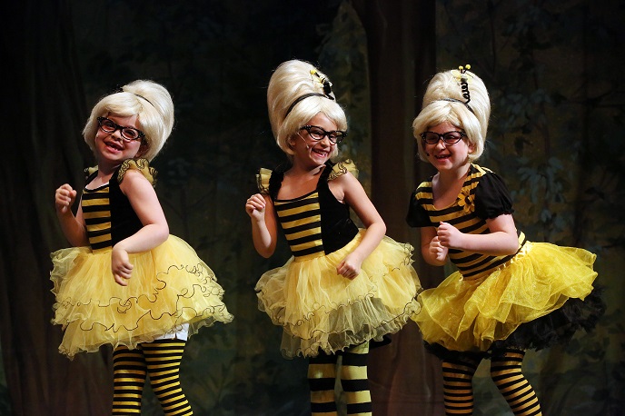 Actresses in costumes from Winnie the Pooh Kids