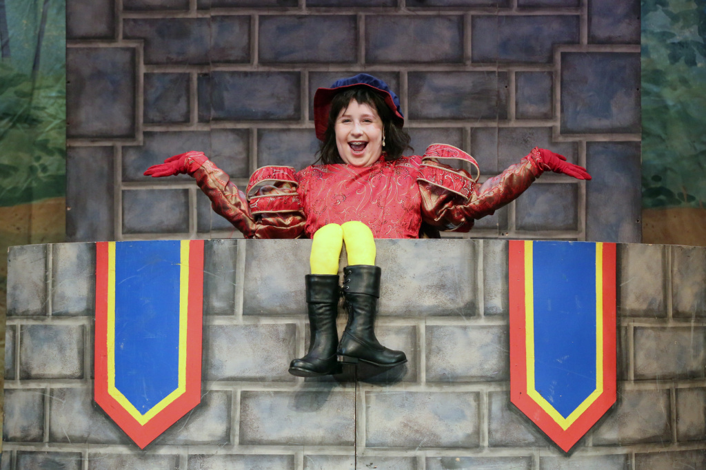 A cast member of Shrek